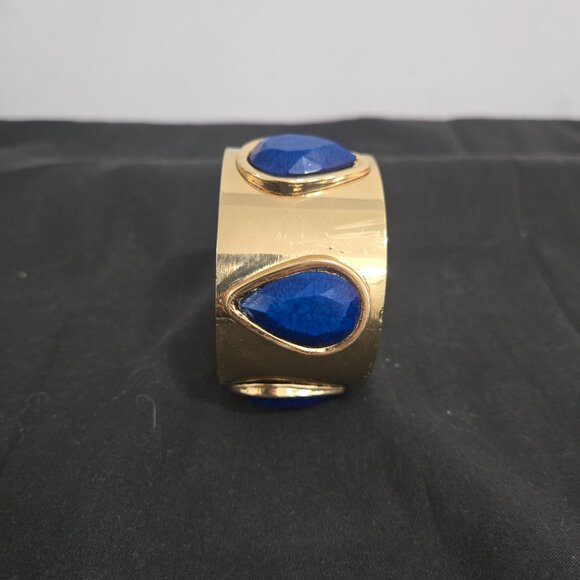 Amrita Singh wide cuff bracelet - Picture 6 of 16